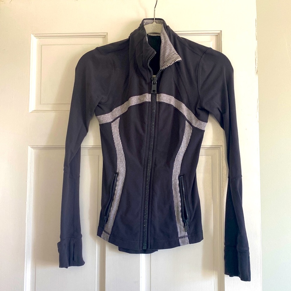 Lululemon gray zip up jacket
